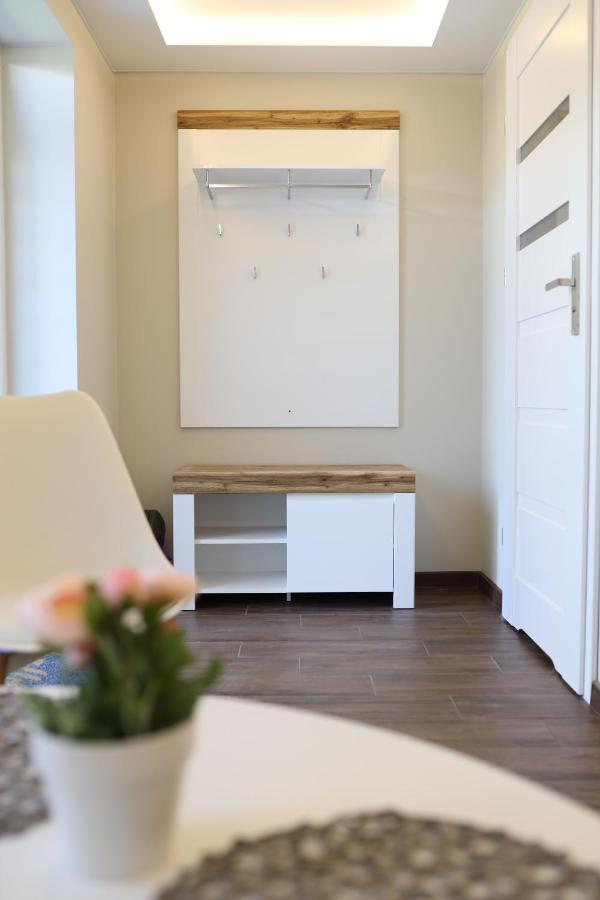 Azalia Apartment